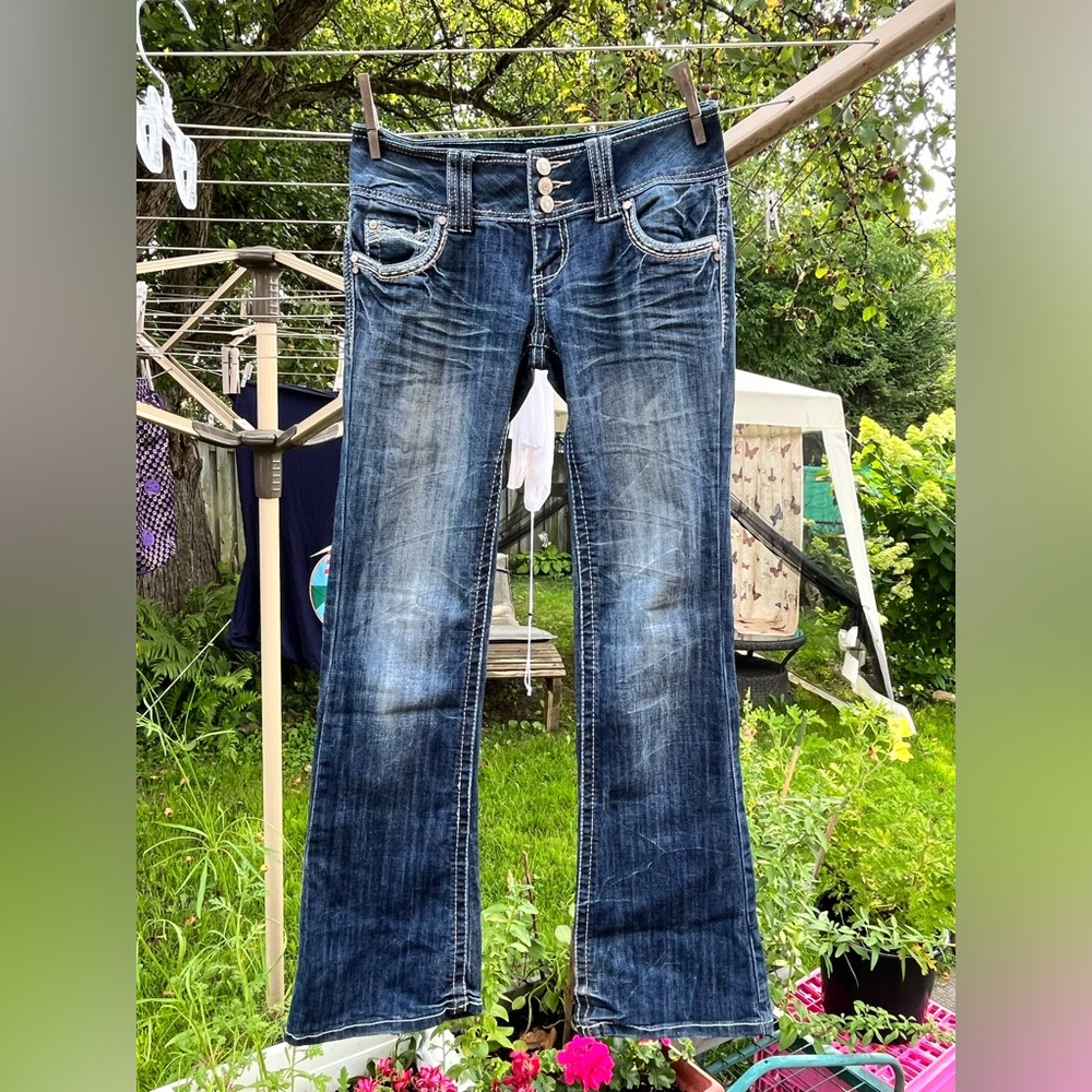 Amethyst boot cut jeans, size 5